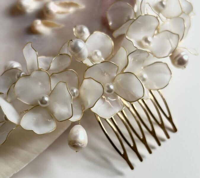 Bijoux de Cheveux Mariage : Élégance et raffinement