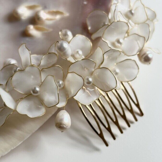 Bijoux de Cheveux Mariage : Élégance et raffinement
