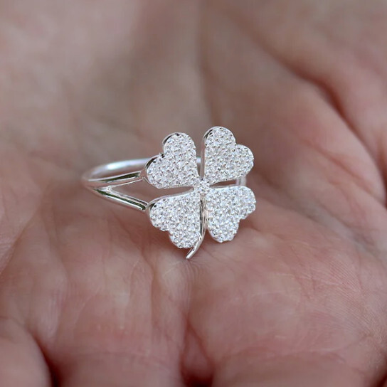 Chanceux bijoux trèfle élégant