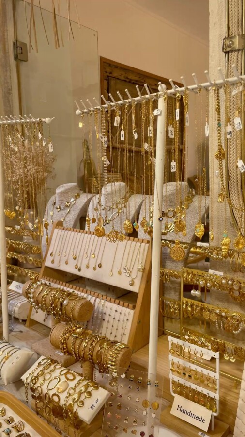 Bijoux abordables et élégants