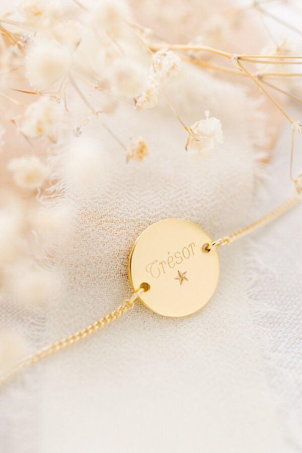 Bracelet gravé unique femme