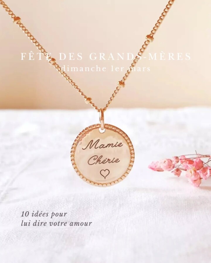 Bijoux gravés pour maman
