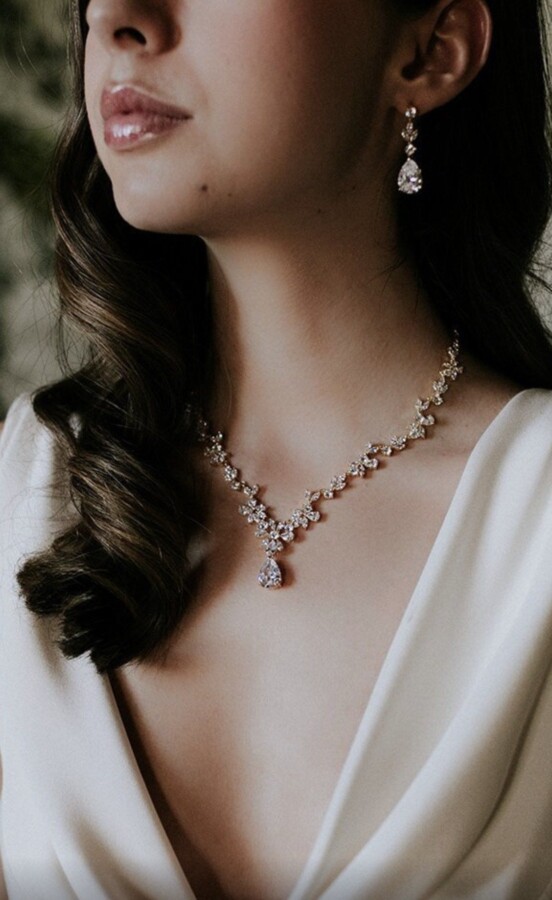 Parure nuptiale pour mariée