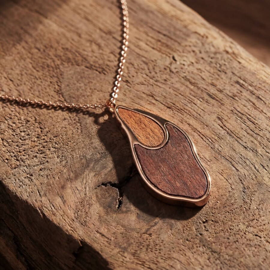 Colliers en bois naturels