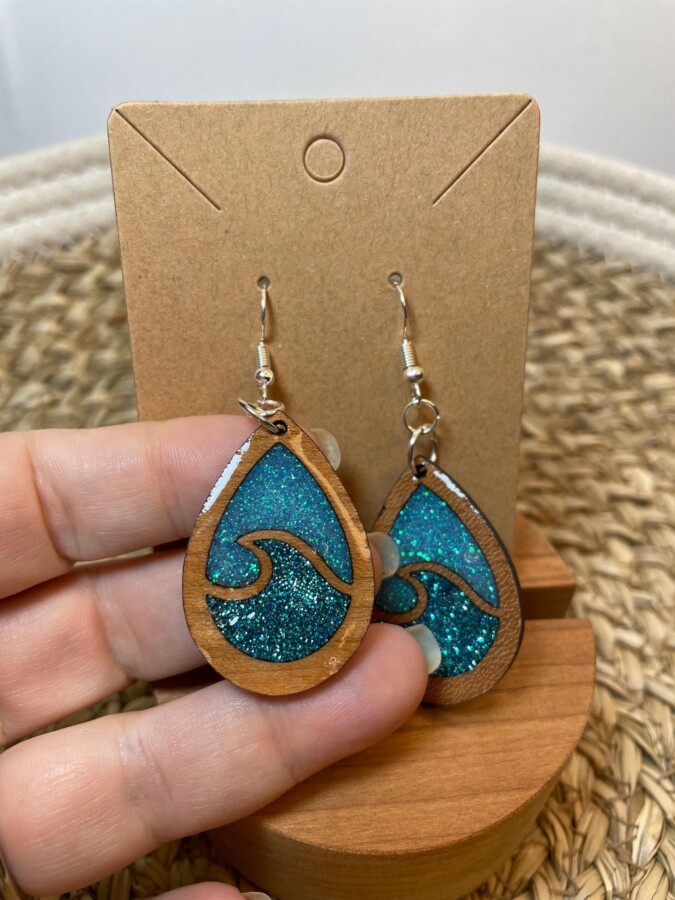 Boucles d'oreilles bois élégantes
