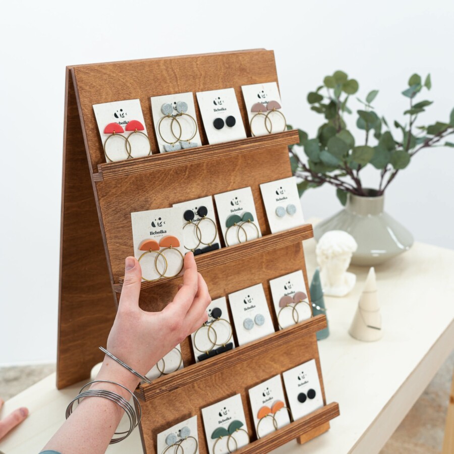 Présentoir bijoux bois élégant