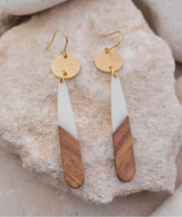 Bijoux artisanaux en bois