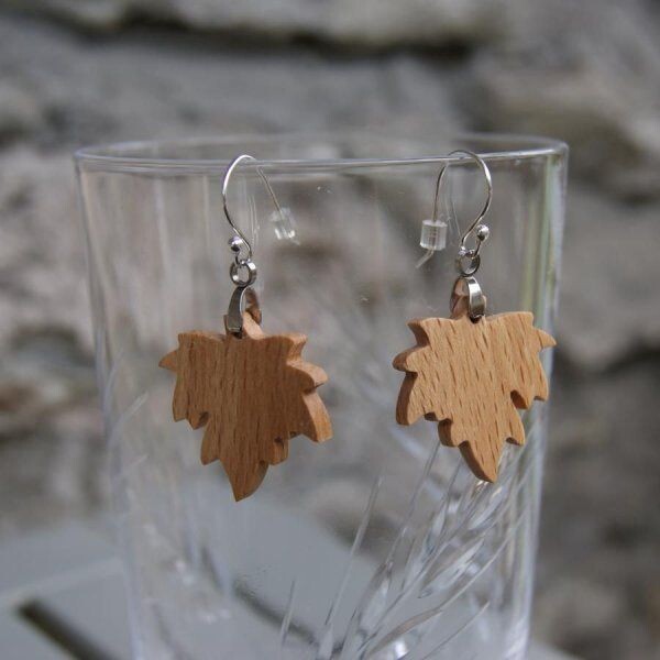 Boucles d'oreilles bois élégantes