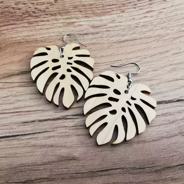 Bijoux artisanaux en bois